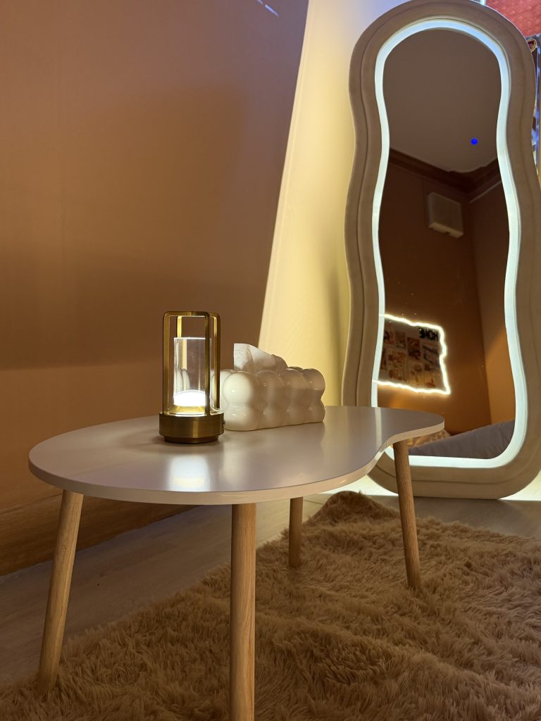 Mocha Room 2